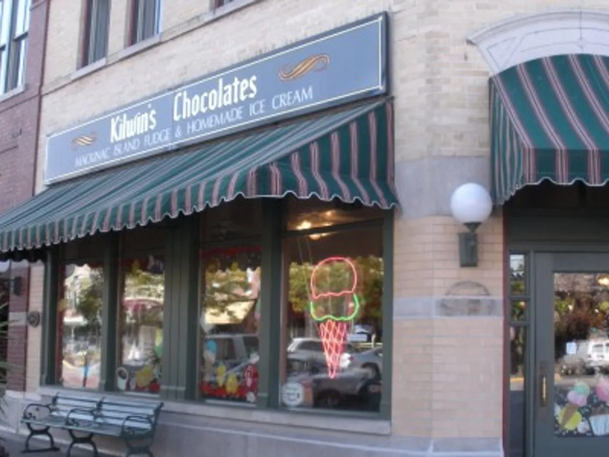 Kilwins Ice Cream - Chocolate - Fudge in Lake Geneva, WI