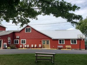Apple Barn Orchard & Winery in Elkhorn, WI